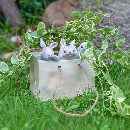 3 kaniner i en blomkrukor - 18cm - CC Krukan